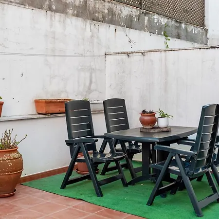 Altido Lovely 1 Bed Flat With Patio * Silveira (Lisbon)